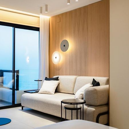 Aloha Apartamentos - Primera Linea De Playa - Vista Al Mar Benalmádena Buitenkant foto