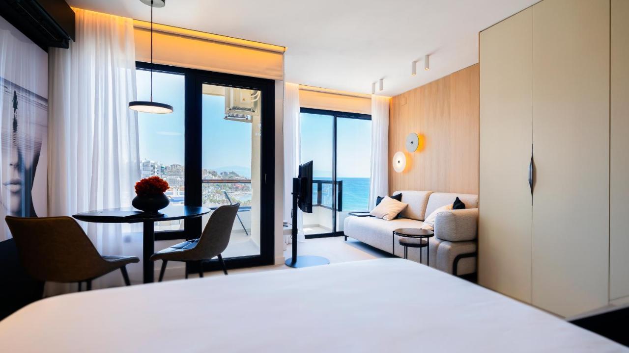 Aloha Apartamentos - Primera Linea De Playa - Vista Al Mar Benalmádena Buitenkant foto