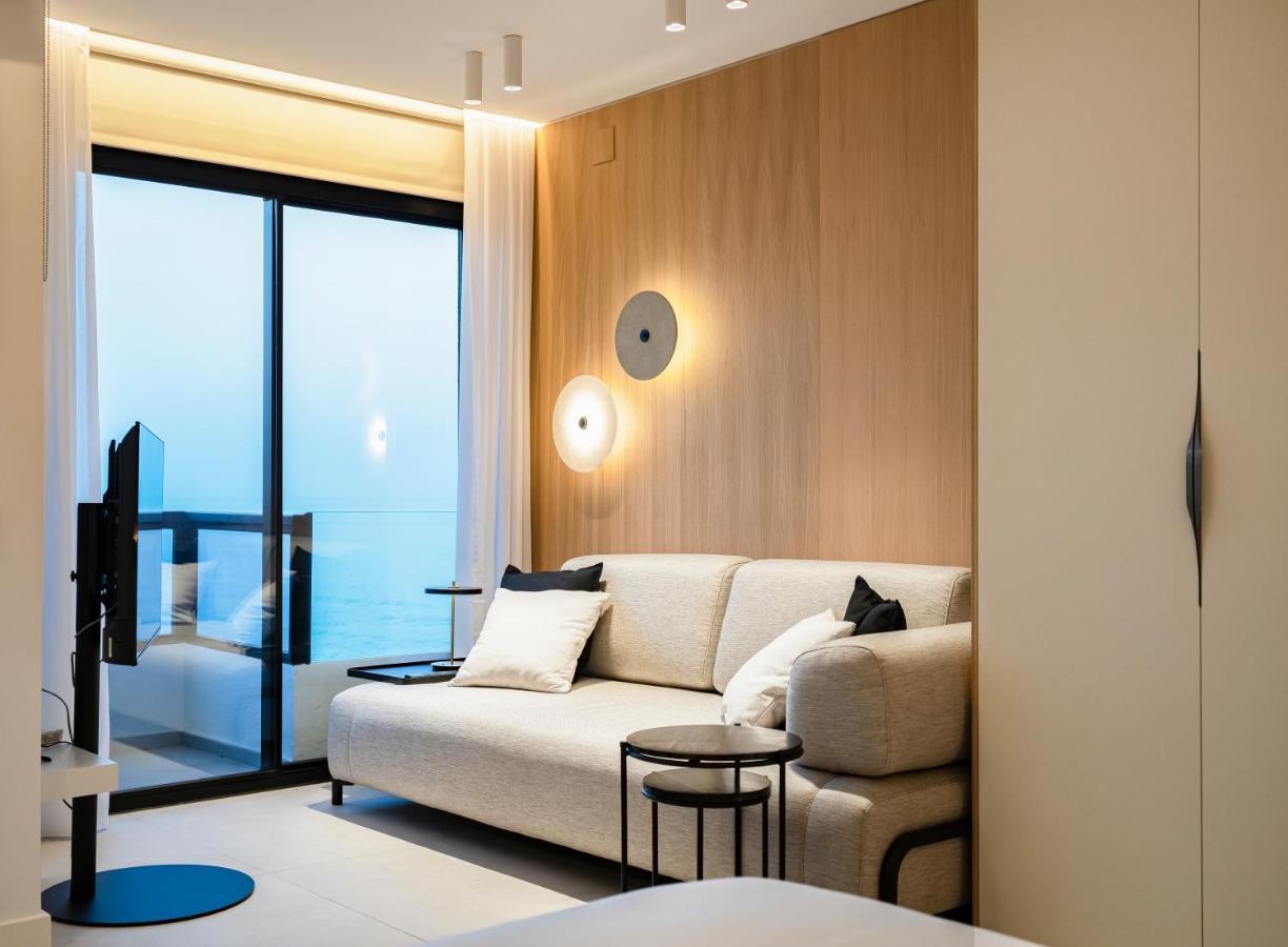 Aloha Apartamentos - Primera Linea De Playa - Vista Al Mar Benalmádena Buitenkant foto